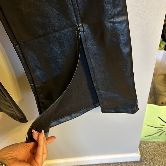 XXL Black leather flare front split Wild Fable pants - Picture 2 of 4